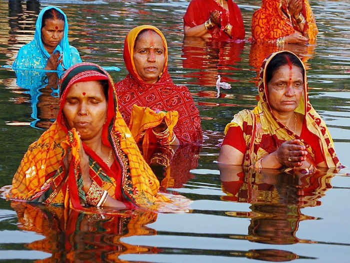 मधेसमा आज चैती छठ पर्व मनाइदैं